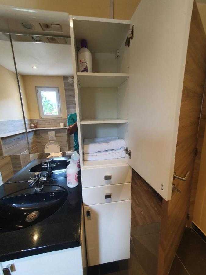 Right Choice Room Антверпен Екстериор снимка